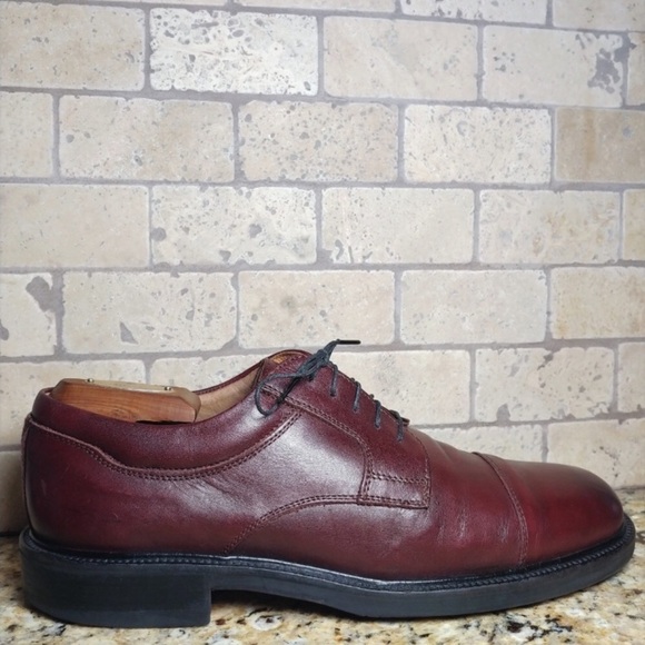 JOHNSTON & MURPHY Passport Burgundy Captoe Shoes main image 4